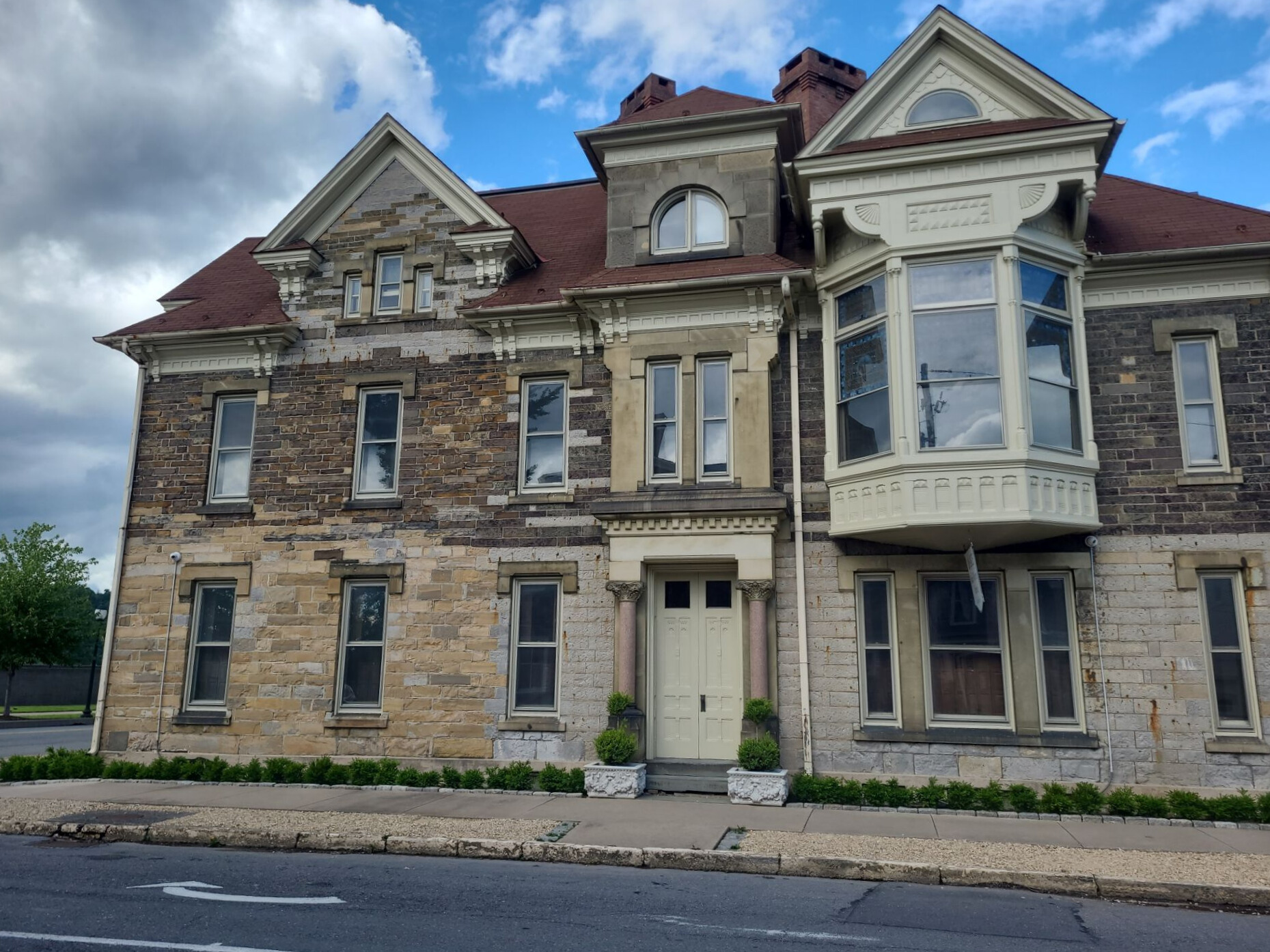 Historic Maclay-Wolverton Mansion with Old Roof