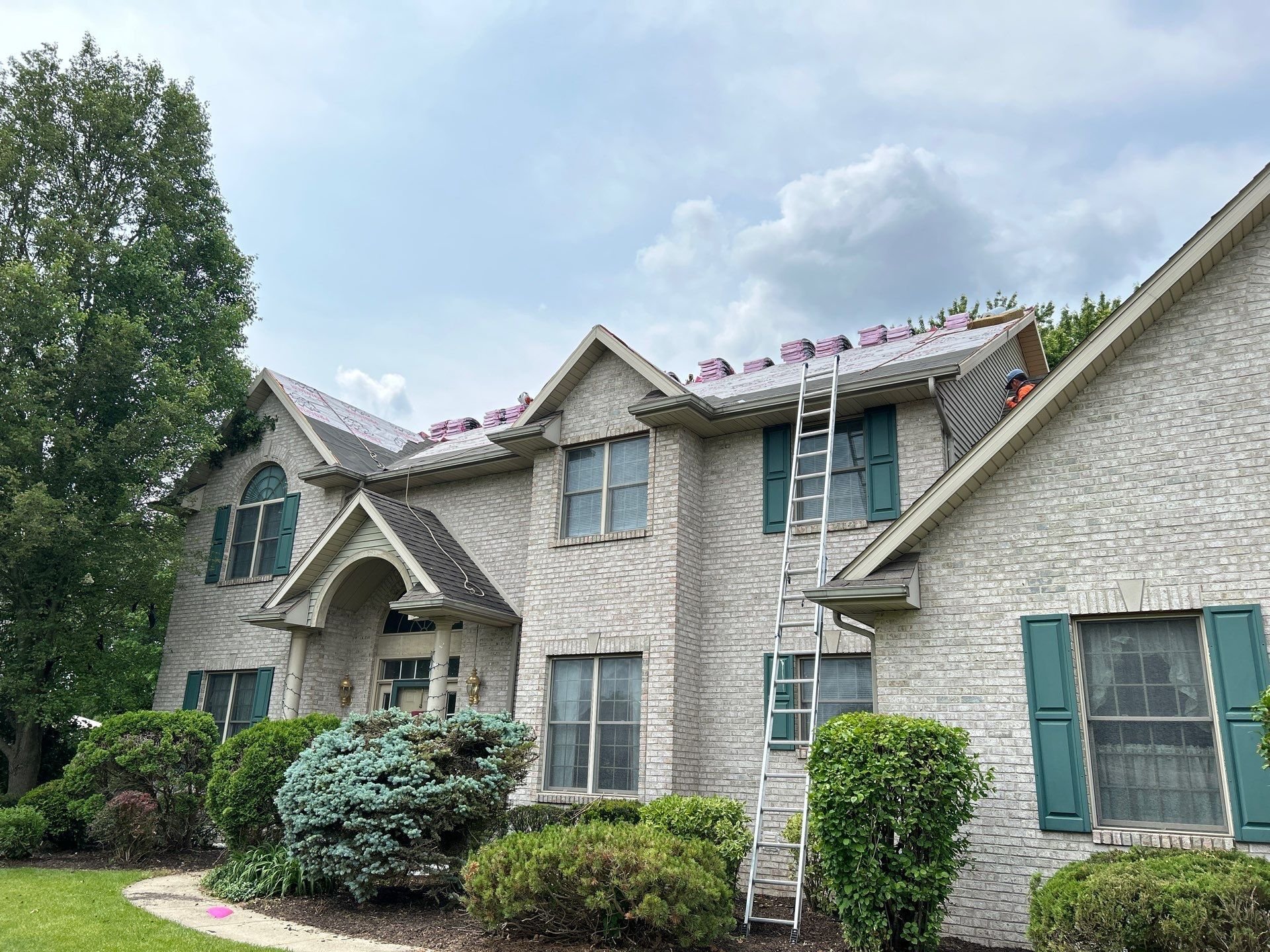 Roof replacement for Granger, Indiana home