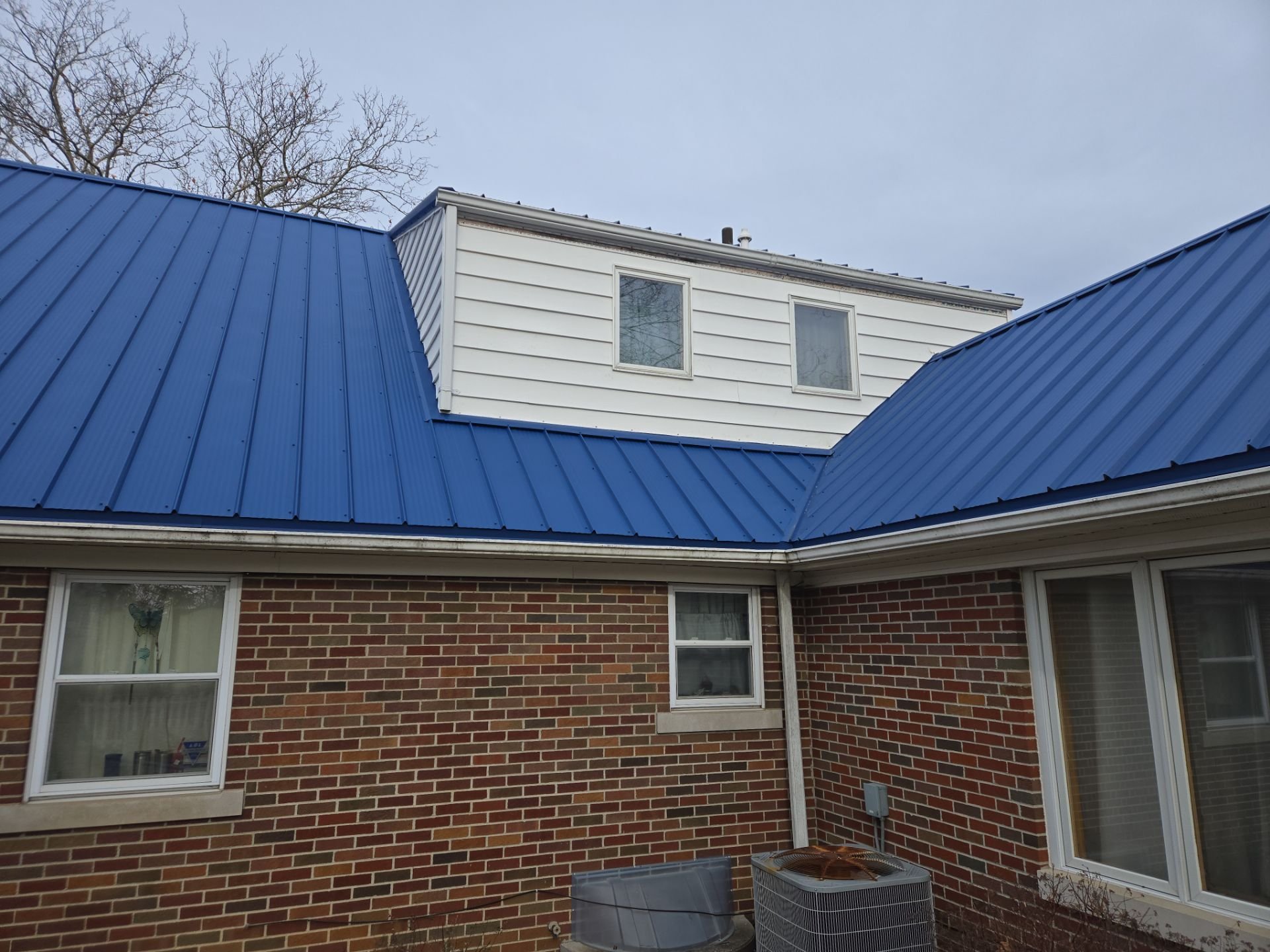 New metal roof and flashing