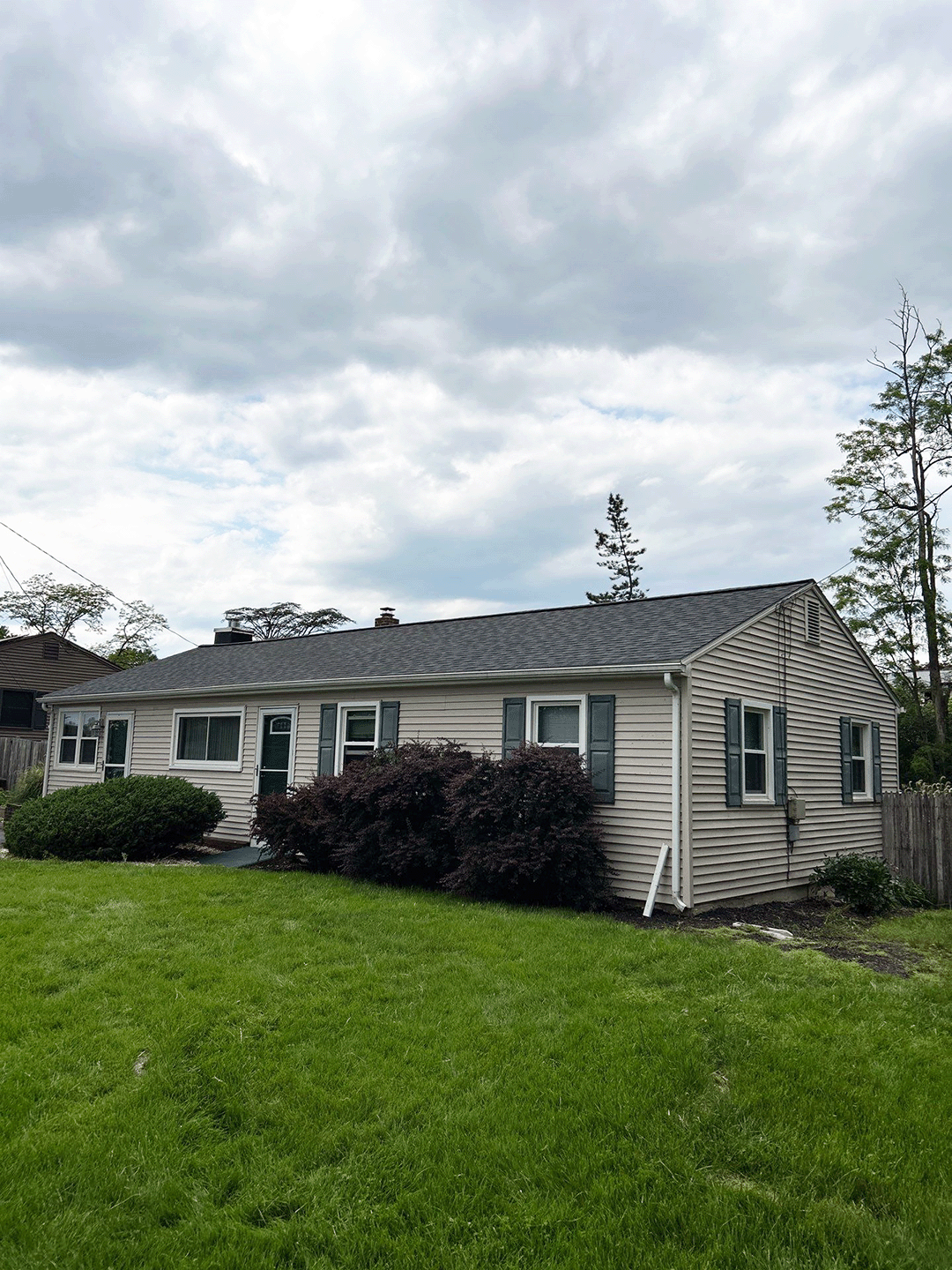 Harrisburg PA roof replacement using Owens Corning Oakridge shingles in Onyx Black-1
