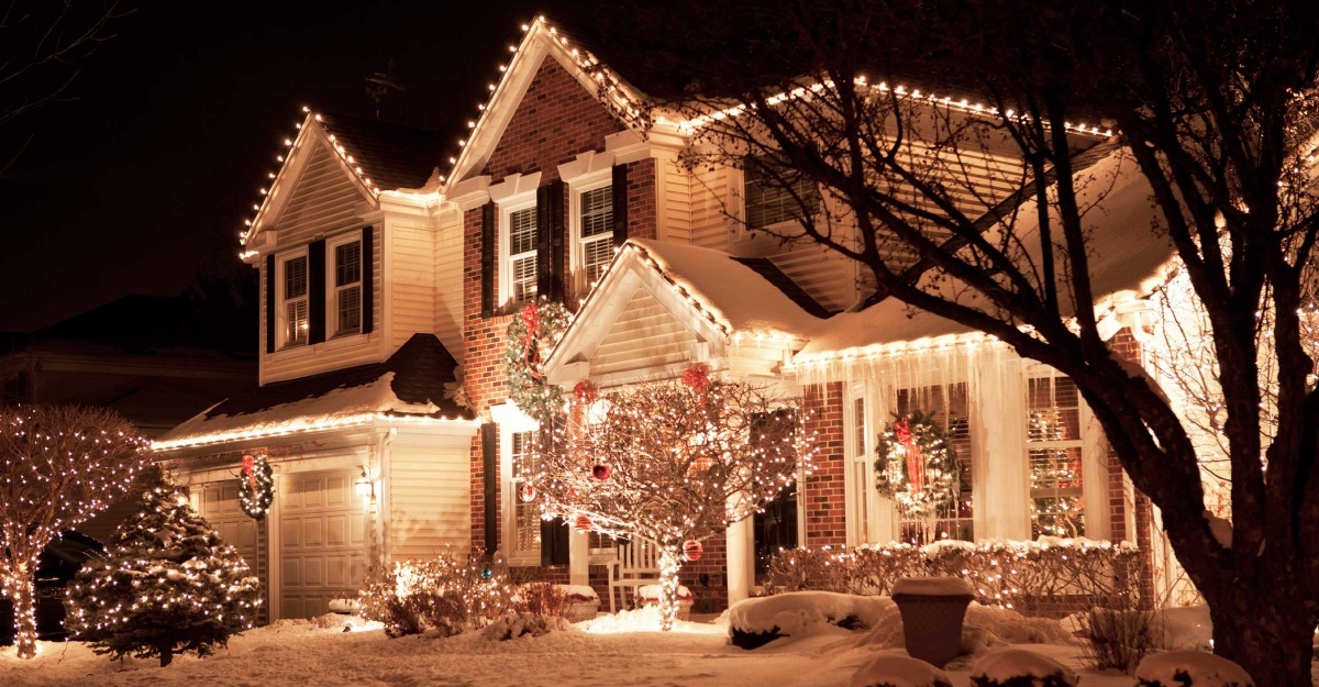 Residential-Christmas-Light-Installation1