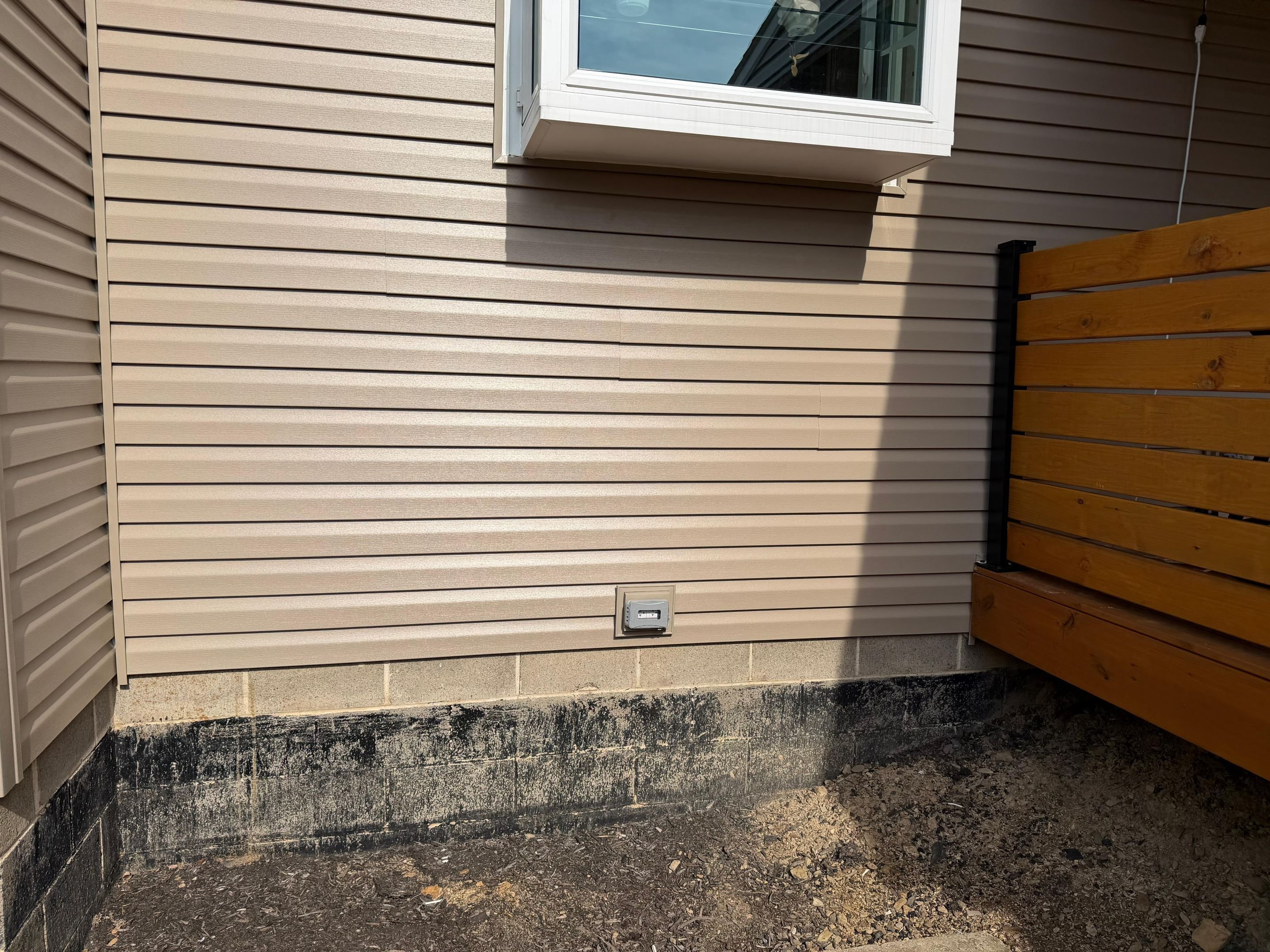 Siding and outlet box replaced on Elysburg PA home