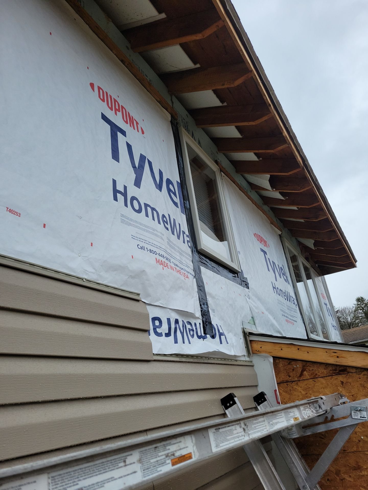 Siding and soffit replacement on Elysburg PA home
