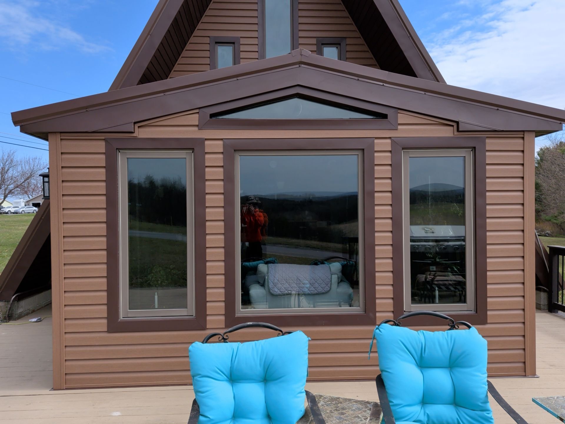 Middleburg PA siding replacement in Ovation Double Dutch American Walnut