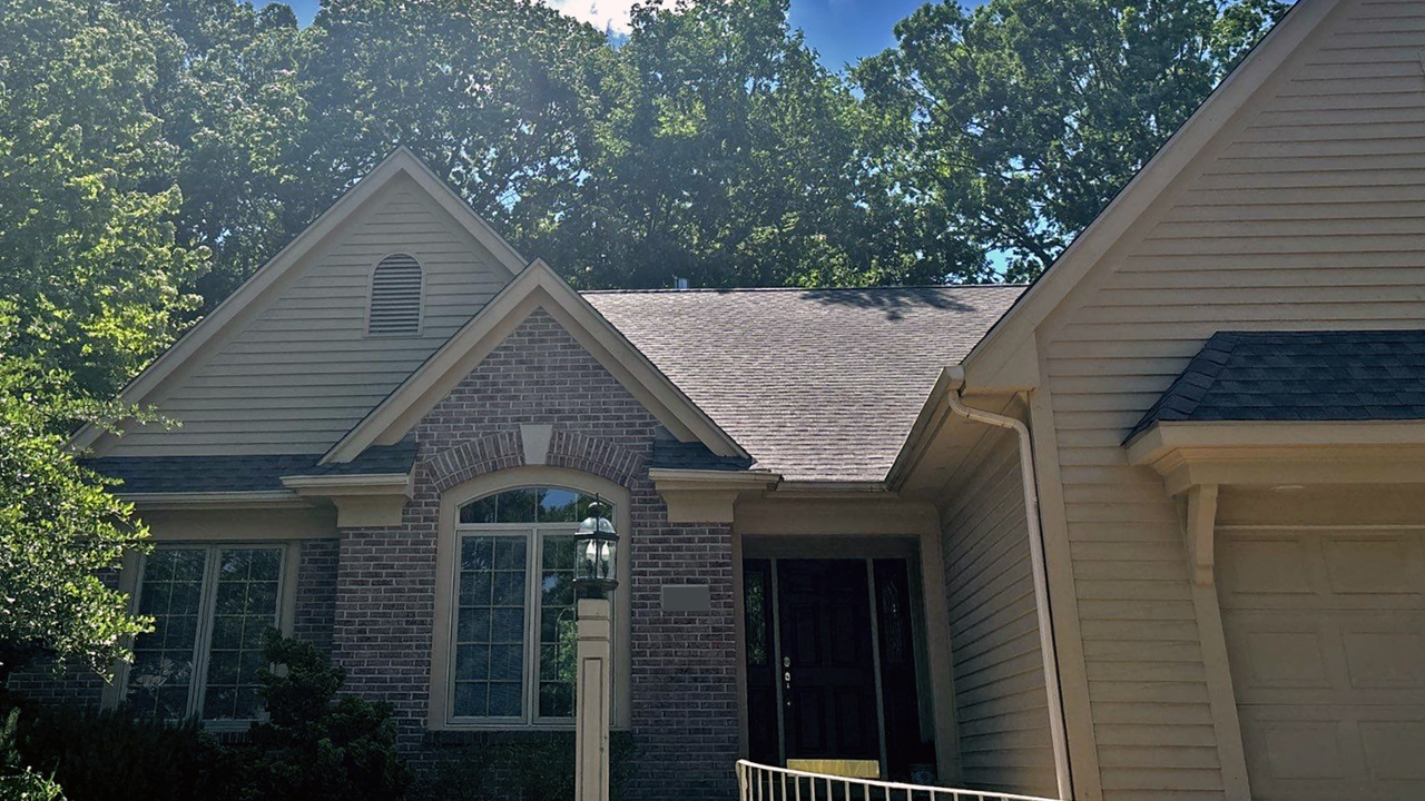Full Roof Replacement in a Mishawaka, IN HOA Community